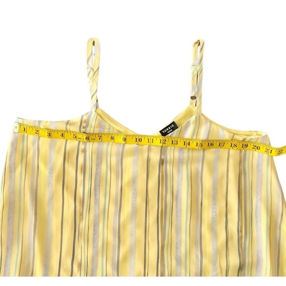 TORRID Sophie Chiffon Swing Cami Lined Stripes Yellow/Blues/Gold Women's Size 00 - Picture 9 of 13